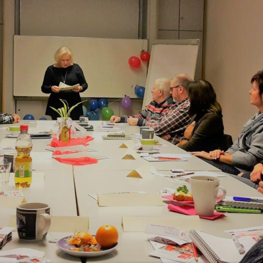 Rede-ABC - die Seminargruppe mit Rhetorik-Trainerin Juliane Freund